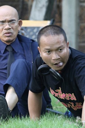 Rơi Vào Bẫy Rơi Vào Bẫy